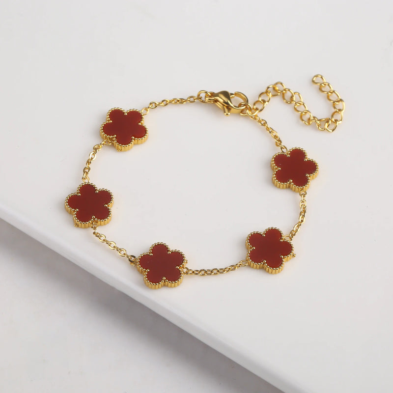 Verstellbare Armbänder in Form einer fünfblättrigen Glücksblume