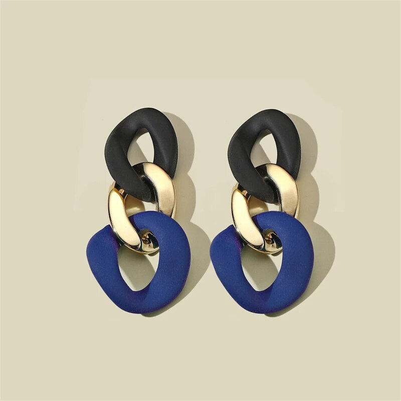 Farbblock-Ohrringe aus Acryl mit Kettenanhänger