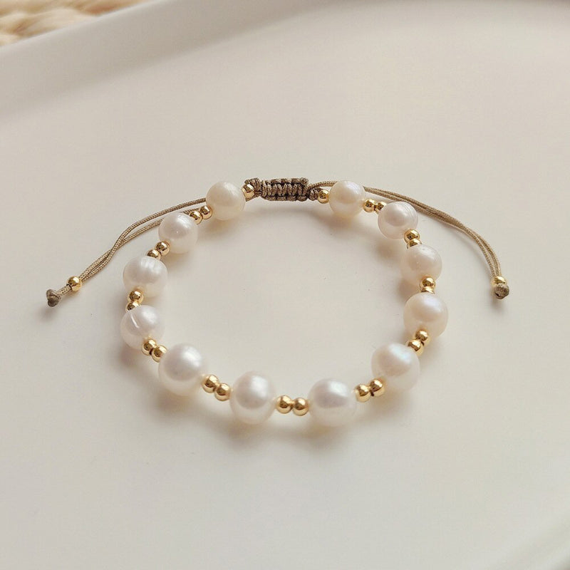 Handgemachte geflochtene Armbänder im Bohemian-Stil mit Ozean-Flair