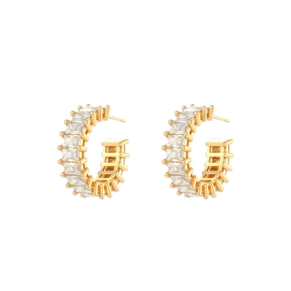 Carmiora - Glitzernde Zirkonia Glamour-Ohrringe
