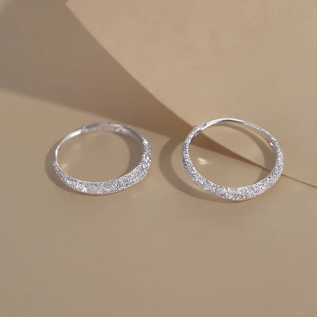 Carmiora - Glitzernde Hoop-Ohrringe