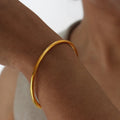 Rundes minimalistisches Edelstahlarmband für Damen