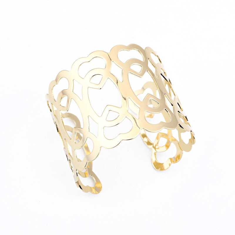 Breite Armreife im ethnischen Stil