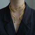 Carmiora - Serpentinen-Chic Halskette