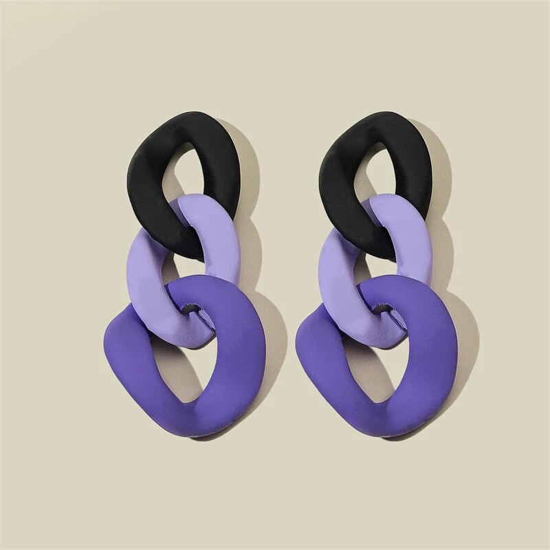 Farbblock-Ohrringe aus Acryl mit Kettenanhänger