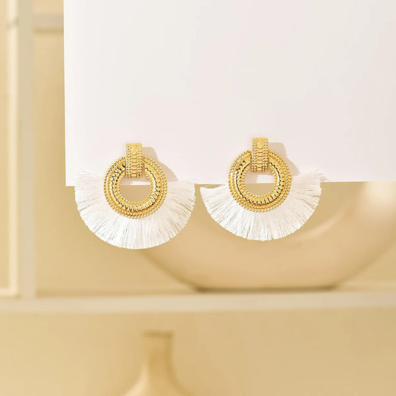 Fächerförmige böhmische Ohrringe mit Fransen und Quaste