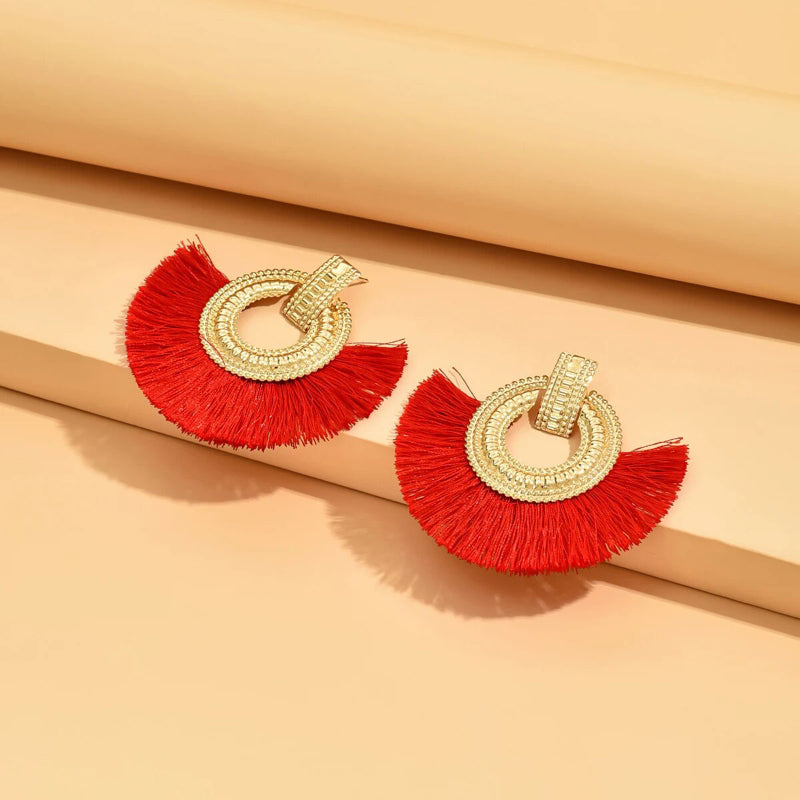 Fächerförmige böhmische Ohrringe mit Fransen und Quaste