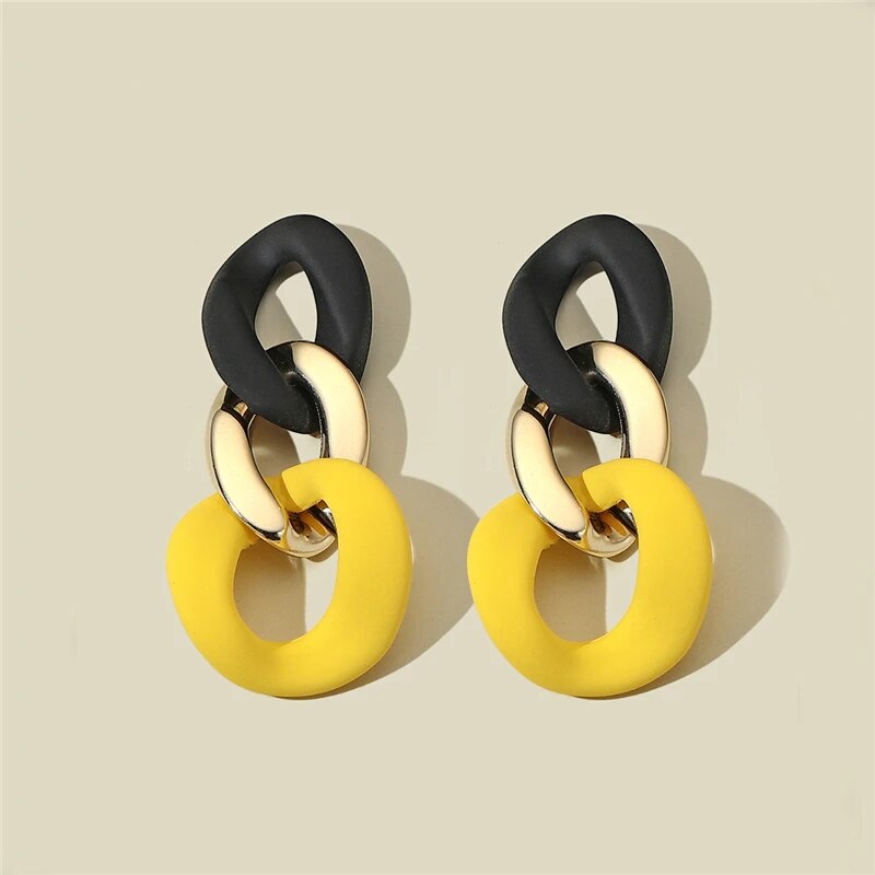 Farbblock-Ohrringe aus Acryl mit Kettenanhänger