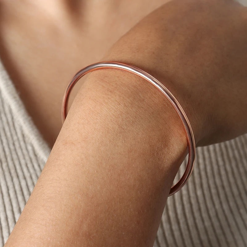 Carmiora - Minimalistisches Stahlarmband