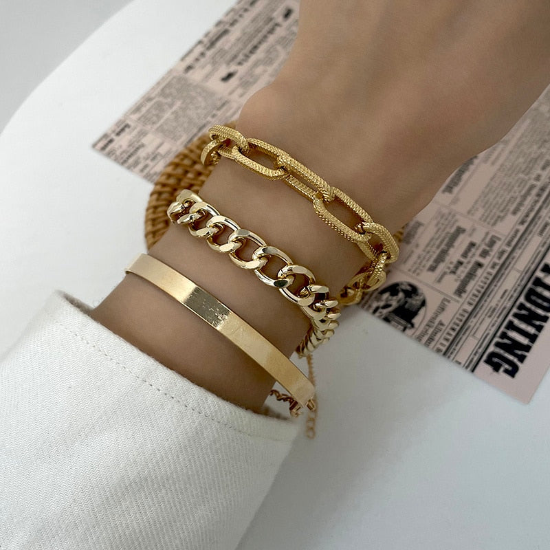Mehrlagige, dick vergoldete Kettenarmbänder
