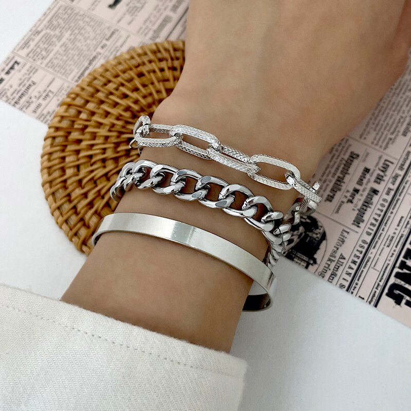 Mehrlagige, dick vergoldete Kettenarmbänder