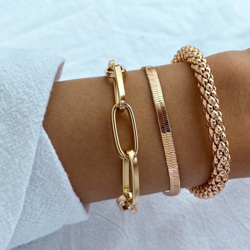Mehrlagige, dick vergoldete Kettenarmbänder