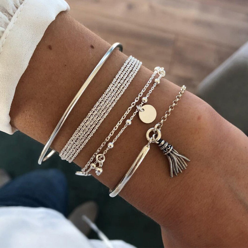 Mehrlagige, dick vergoldete Kettenarmbänder