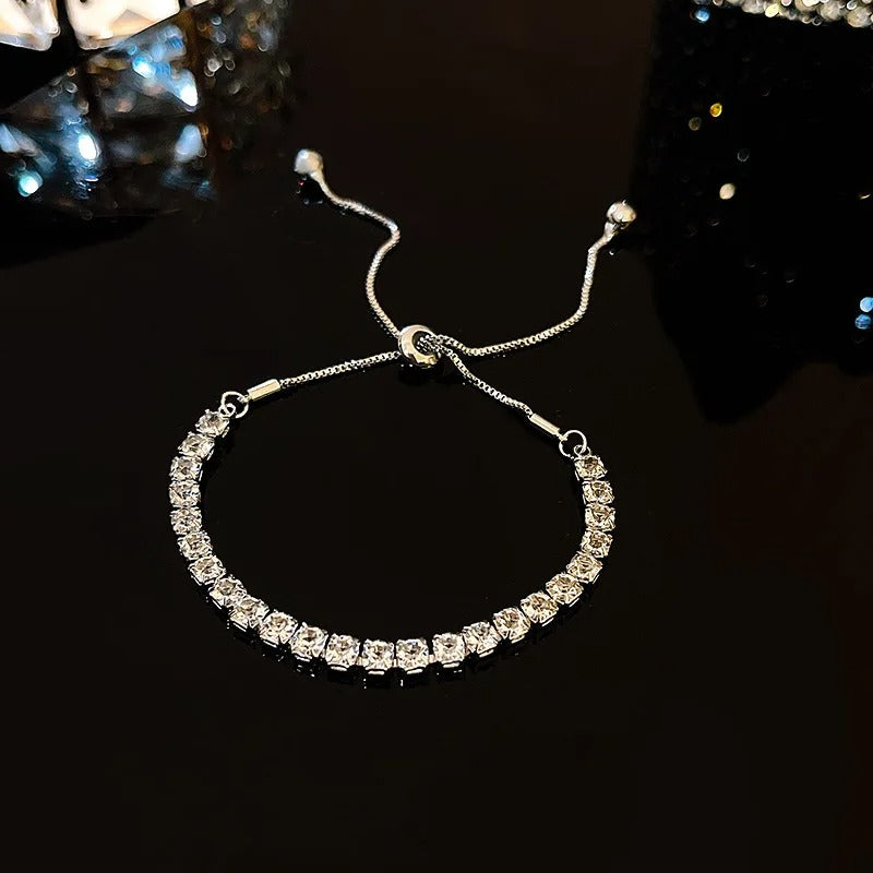 Carmiora - Schimmernde Zirkon-Akzent-Armbänder