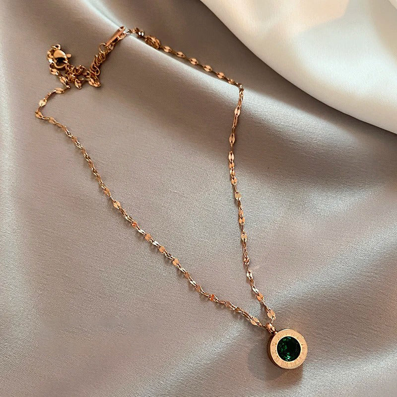 Halsketten mit Anhänger aus Edelstahl mit römischen Ziffern