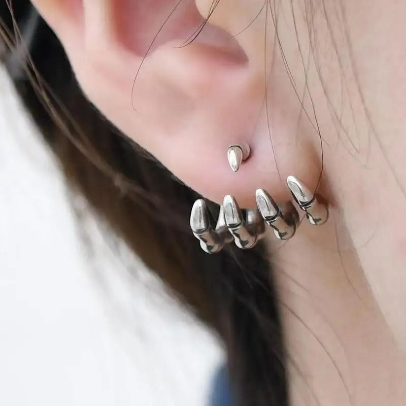 Carmiora - Zeitlose Gothic-Ohrstecker