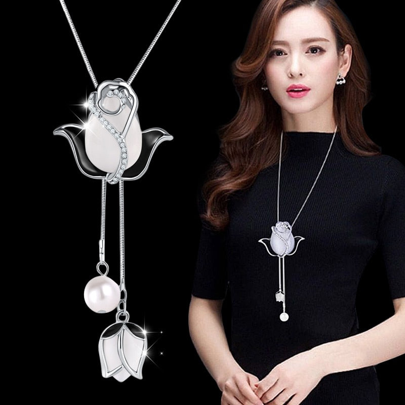 Anspruchsvolle lange Statement-Halsketten-Kollektion