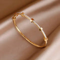 Chavri - Elegante Infinity-Armreifen aus Edelstahl