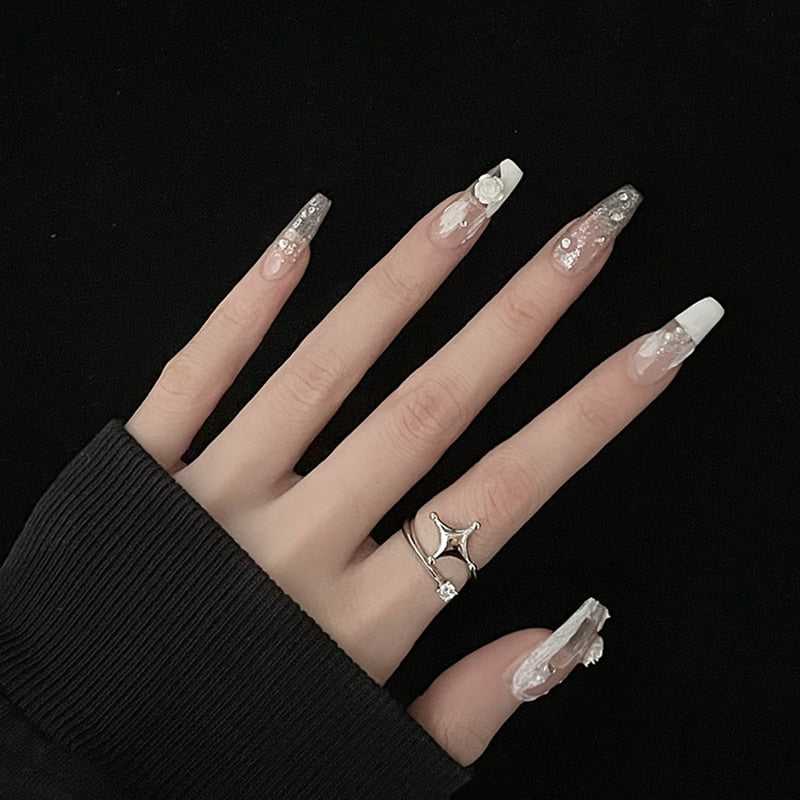 Kollektion unregelmäßiger Kreuzstern-Mondsteinringe