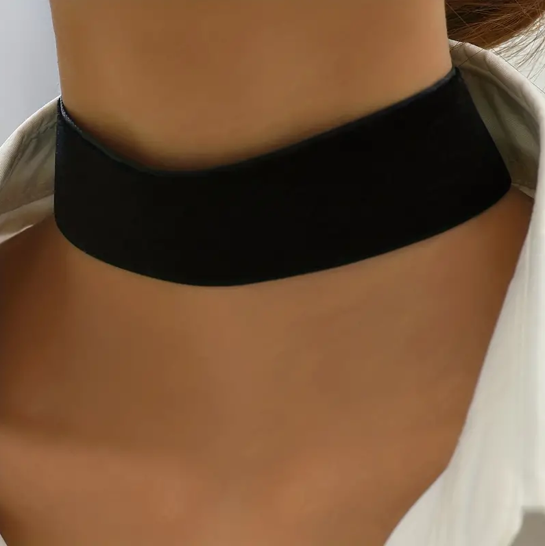 Carmiora - Midnight Veil Samt Halskette