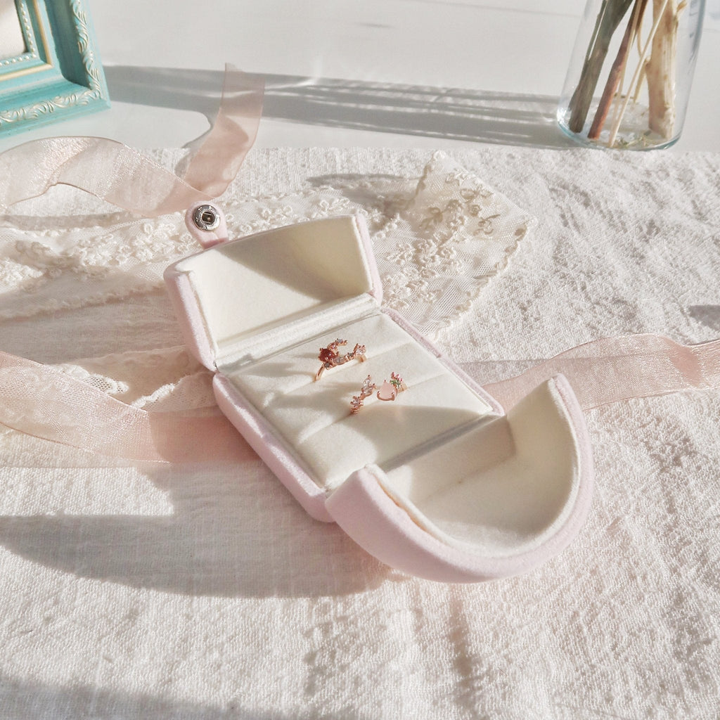 Schmuckschatulle aus Samt