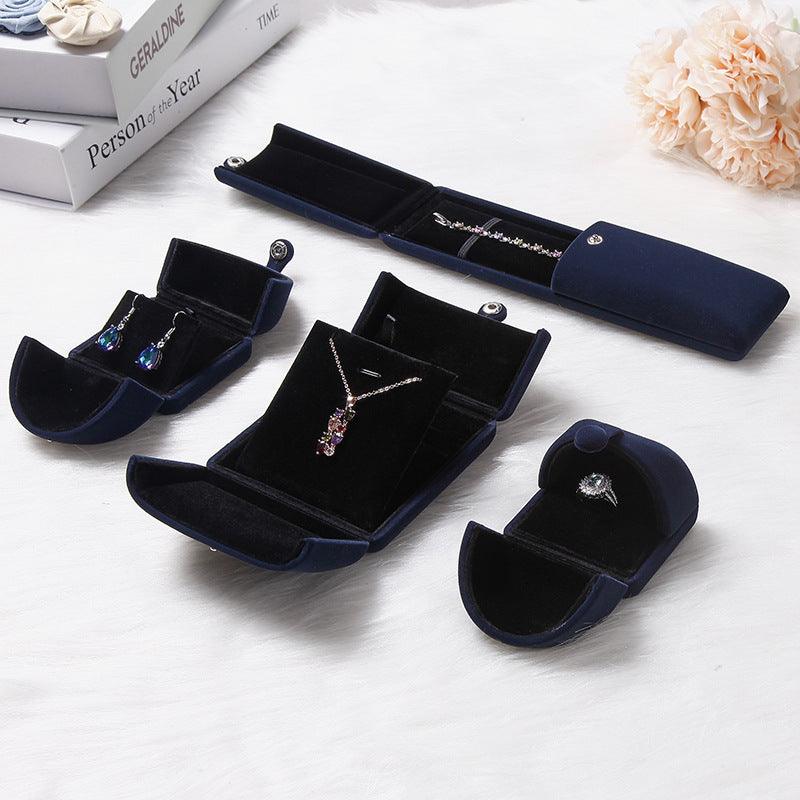 Schmuckschatulle aus Samt