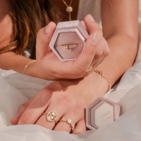 Ringschatulle aus rosa Samt