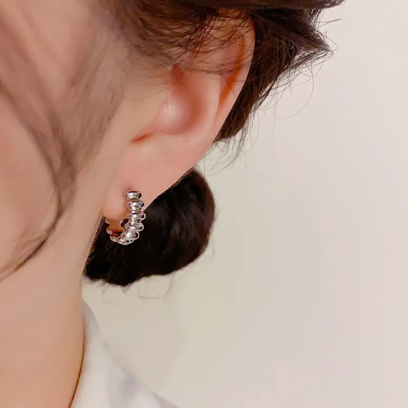 Carmiora - Breeze Gewellte Ohrringe