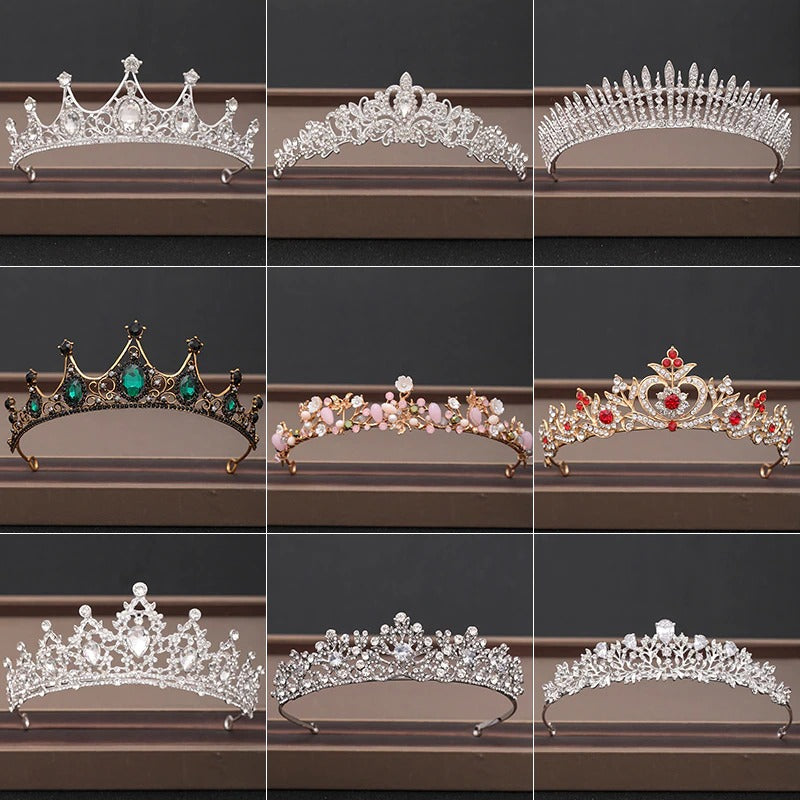 Haarschmuck-Kollektion mit Krone und Tiara im Barock-Stil aus Strasssteinen und Kristallen