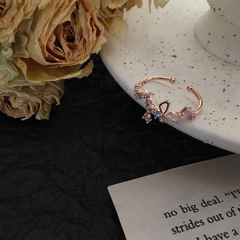 Weißer Blumen-Schmetterlingsring - Vivian