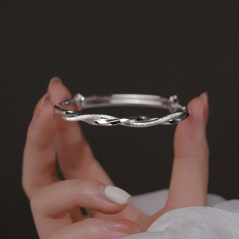 Carmiora - Exquisiter gewebter Armreif