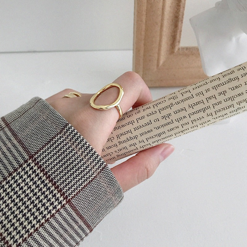 Minimalistische geometrische hohle ovale verstellbare Schmuckringe