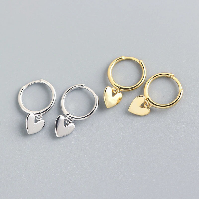 Handgemachte minimalistische Liebe Herz Charm Creolen