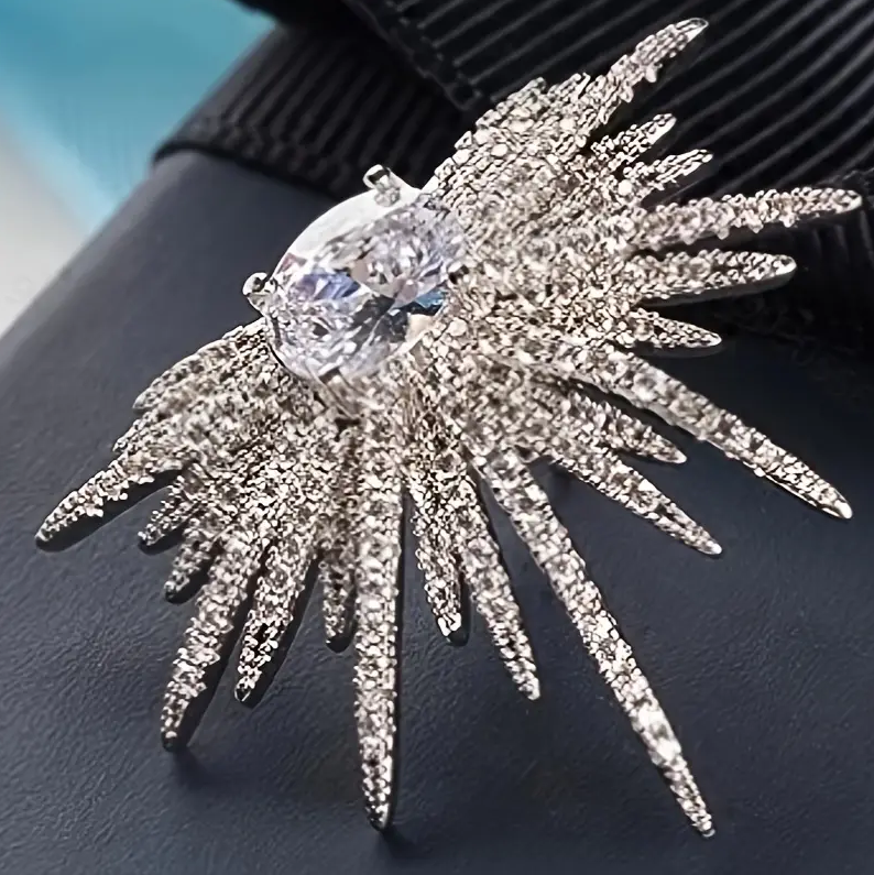 Chavri - Botanische Statement-Ohrstecker