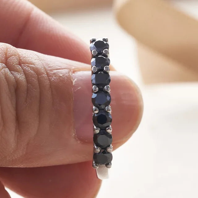 Luxus Ewigkeitsring für Frauen, Verlobung und Hochzeit, 0,7 Karat D Farbe VVS1 EX Runder Moissanit-Ring aus 925er Sterlingsilber