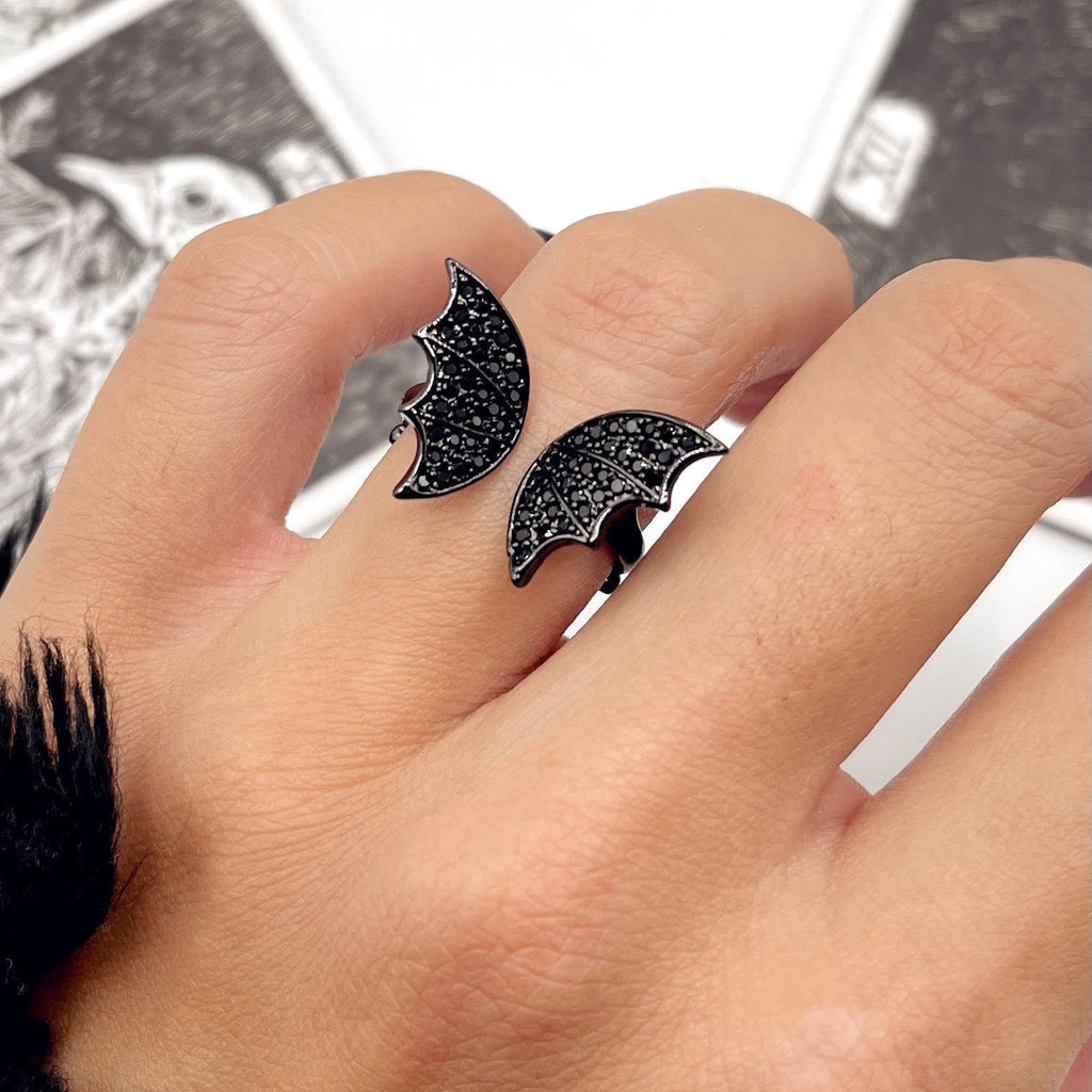 Schwarze Fledermausflügel Klingeln