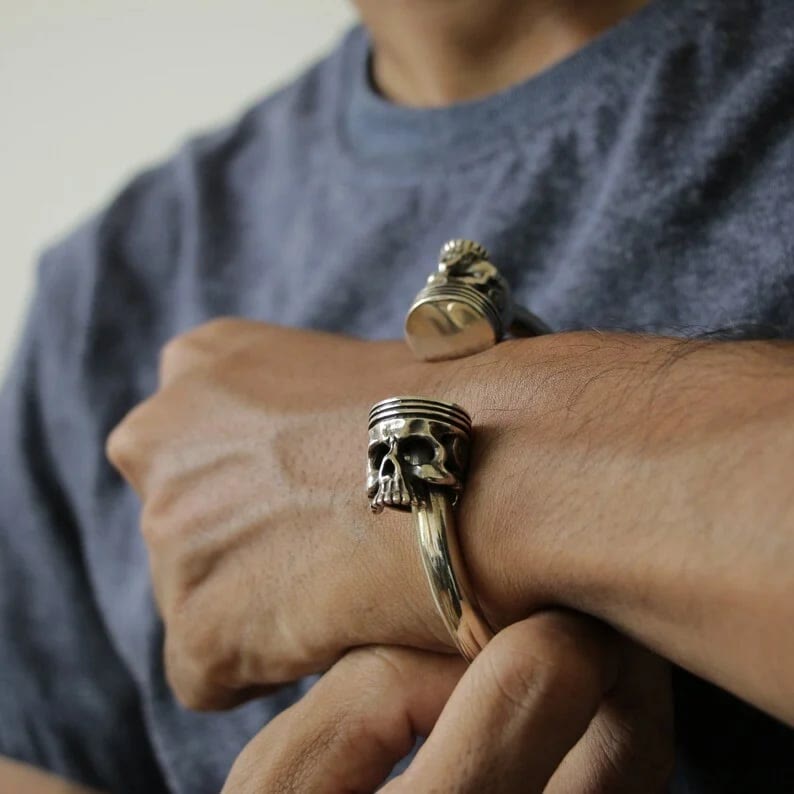 Biker -Kolben -Schädelarmband