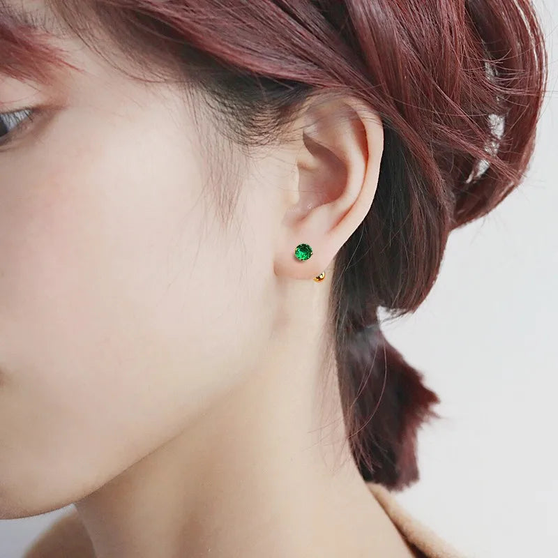 Grüne Tragus Ohrstecker - Runde kleine Ohrstecker für Piercing an der Ohrmuschel und Helix - Schmuck mit CZ Barbell Piercing Ohrringen