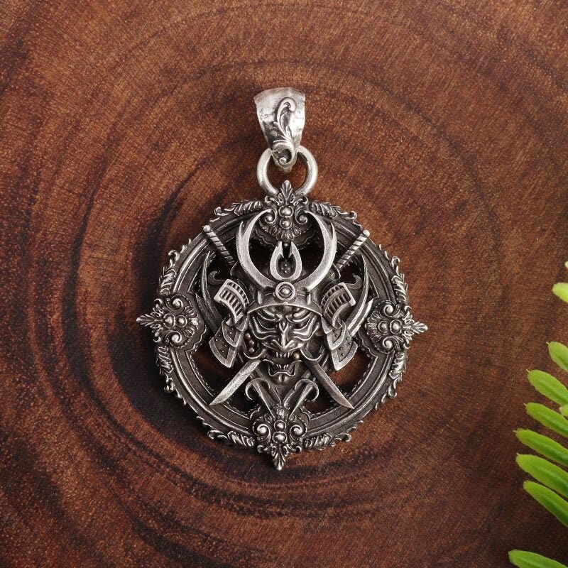 Schatten Shogun Black Samurai Spinner Samurai Demon Halskette