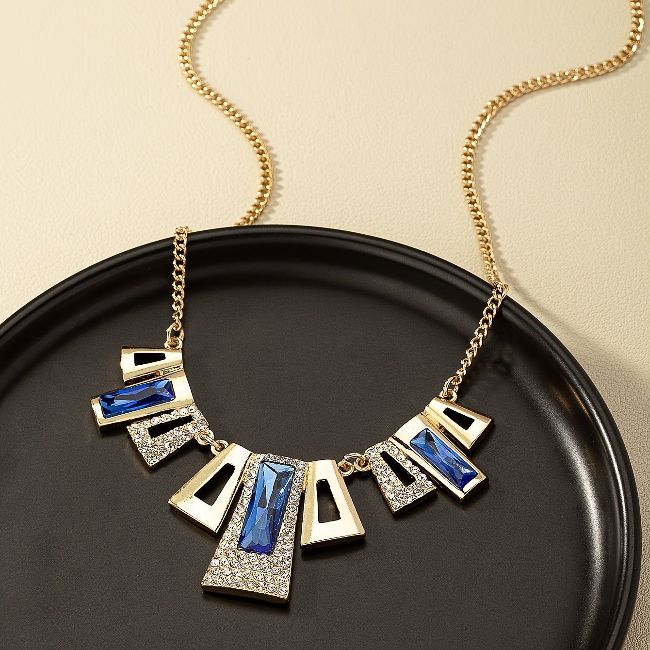 14K Gold Plattiert Geometrische Anhängerkette Für Die Geplattende Gläubige Anhängerkette