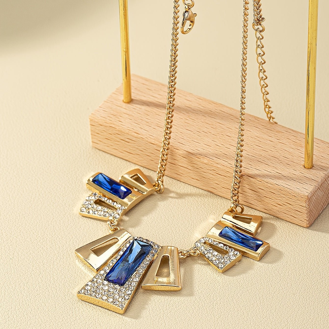 14K Gold Plattiert Geometrische Anhängerkette Für Die Geplattende Gläubige Anhängerkette