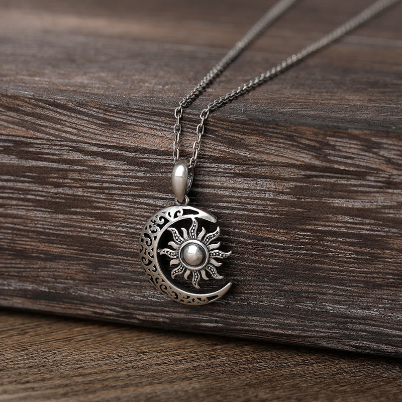Mondsonne Keltische Sterling -Silber -Halskette