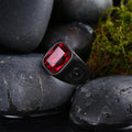 Schwarzer Edelstahl Rubin Retro Ring