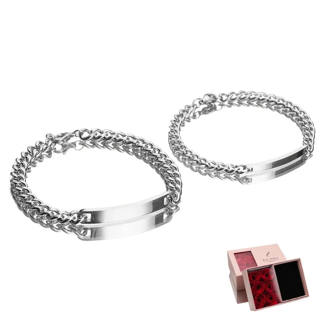 2 Stück/Set passende Armbänder mit individuellem Namen und Jahrestag