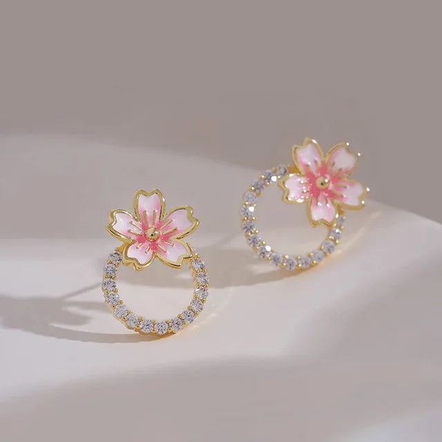 Korean Schmetterlingsblumen Ohrstecker für Frauen mit glänzendem Zirkonia Kirschblüten-Statement-Ohrring Mädchen Party Schmuck