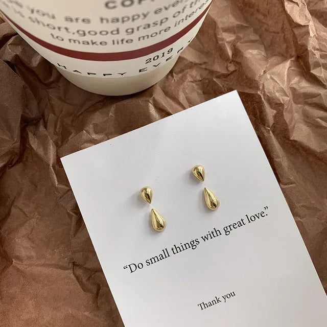 Modische Ohrringe für Frauen mit tropfenförmigem Anhänger - Sommer Schmuck für coole Mädchen und Freundschaftsgeschenk