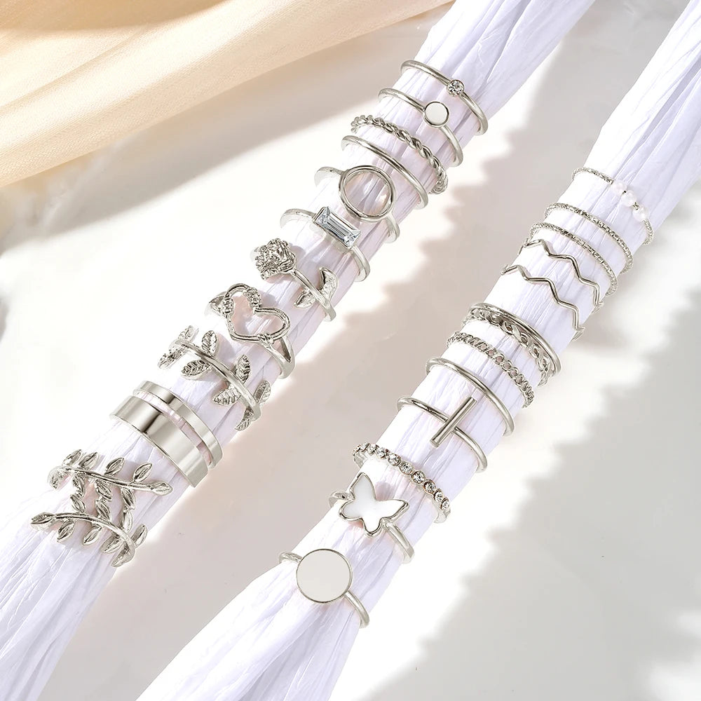 Mode Silber Farbe Metall Ringe Set Herz Schmetterling Blätter Blume Kristall Trendy Finger Ring für Frauen Schmuck Geschenke