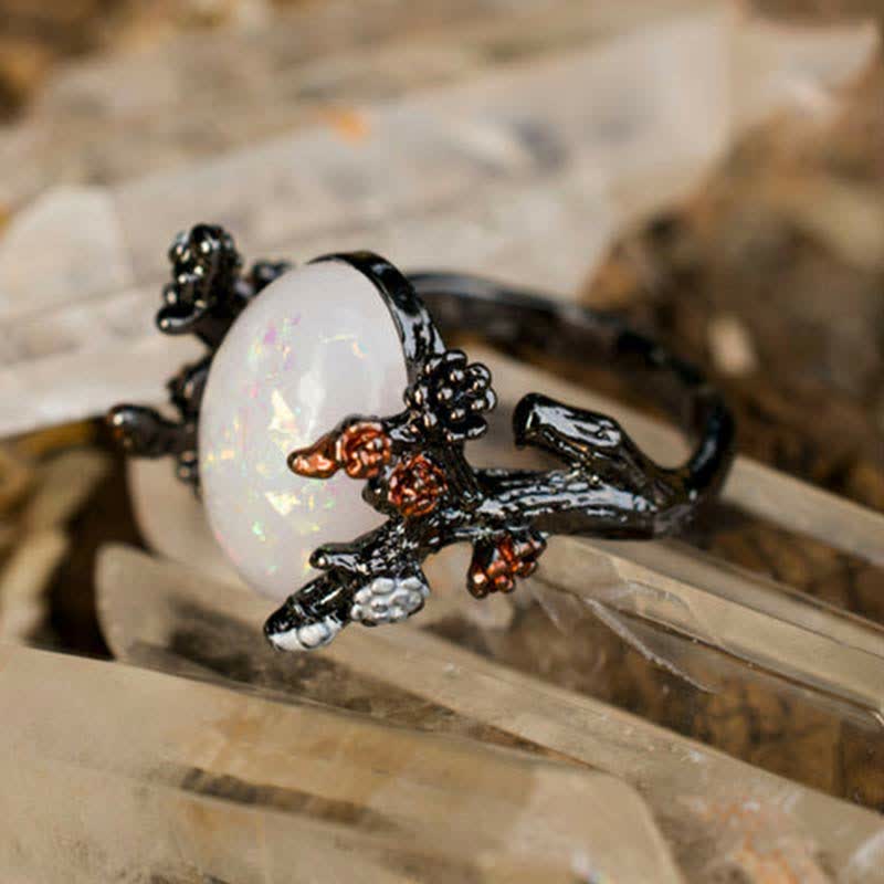 Mitternachtsblütenmagie Tree Opal Ring
