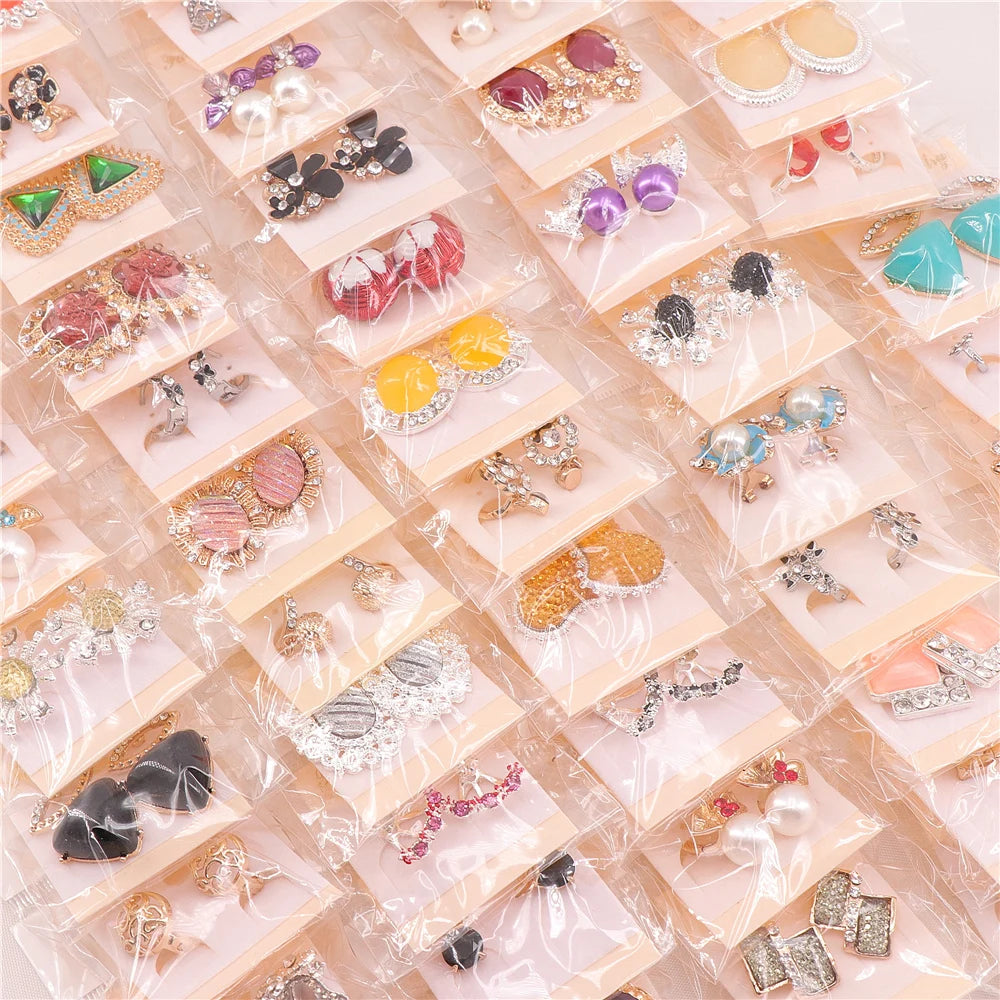 Modische Strassstecker Ohrringe für Frauen - 24 Paare/Los