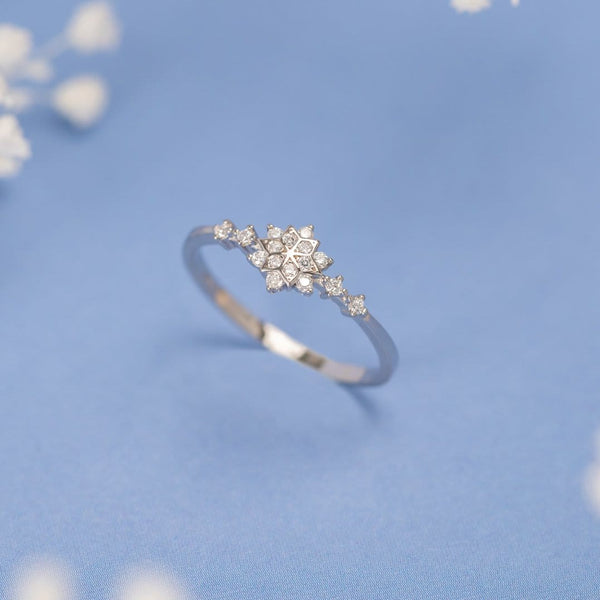 Kreativer Schneeflocken -Zirkonring